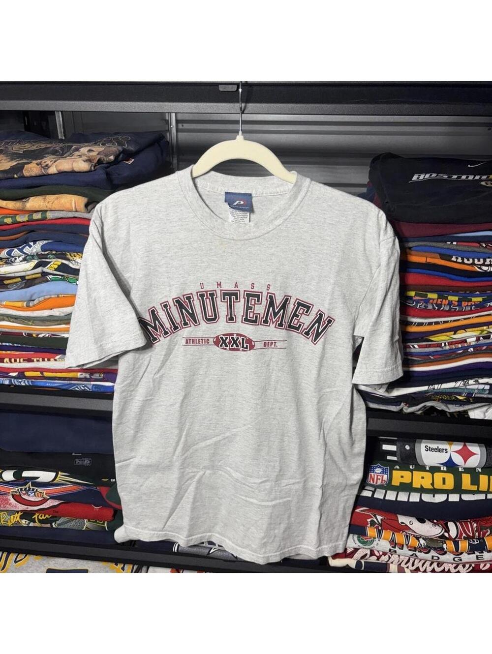 Vintage 90s UMass Minutemen Pro Player T Shirt Gray Medium College